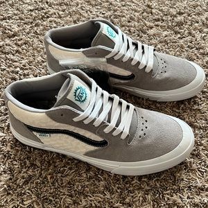 Vans BMX Style 114 - Men’s Size 11.5 - Peraza Grey and White